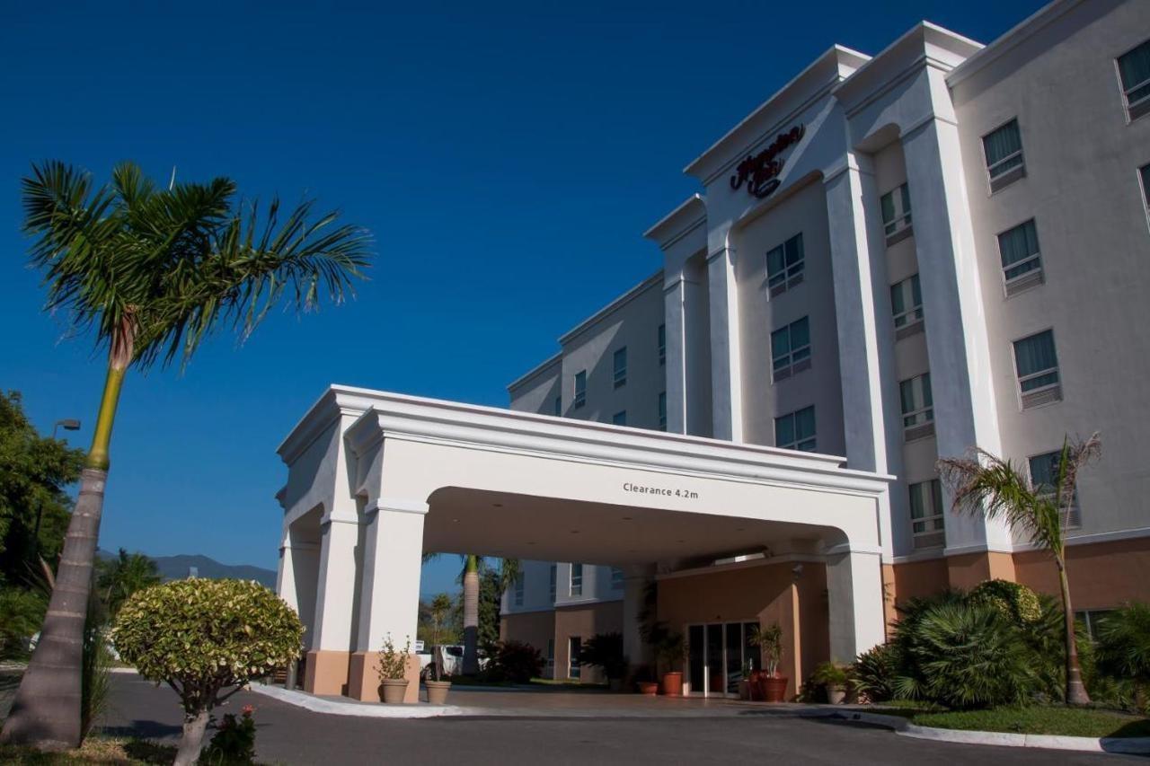 Hampton Inn By Hilton Ciudad Victoria Exterior photo